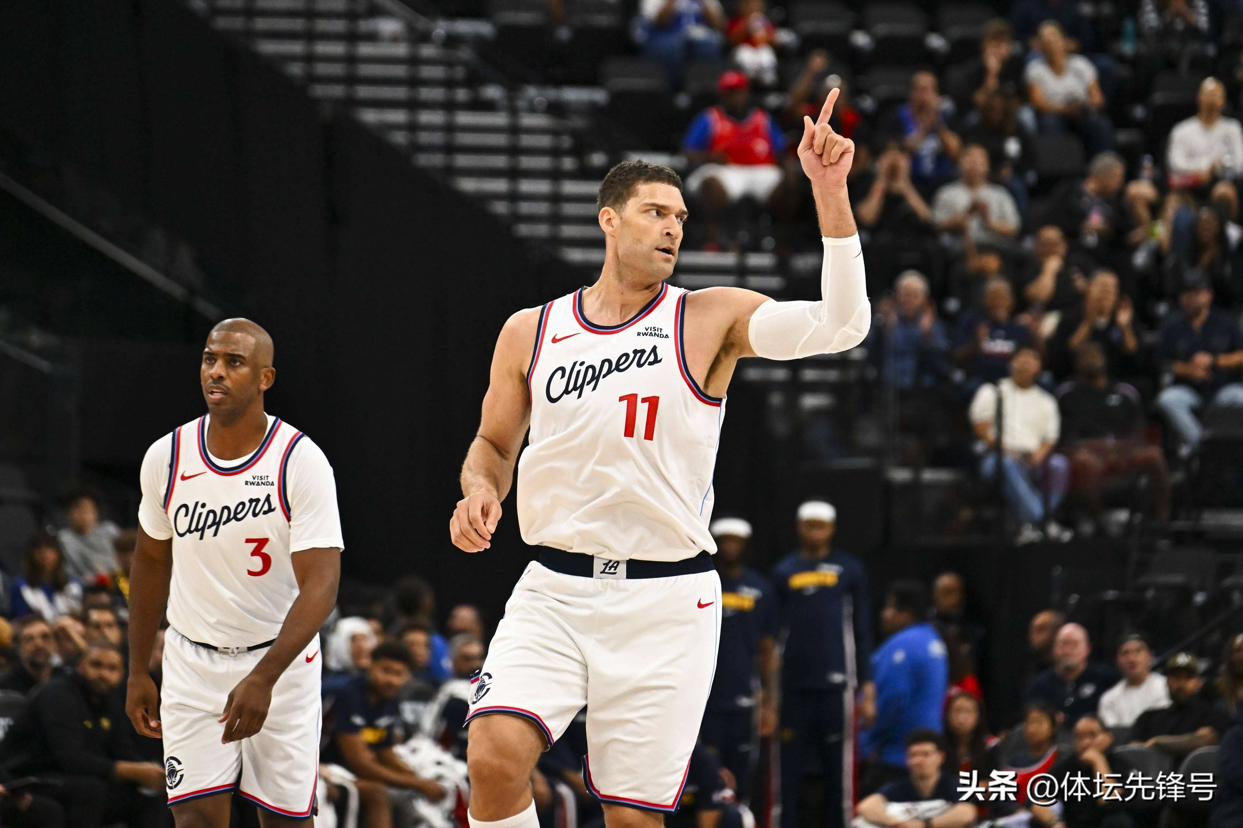 九游体育 -转折点洛杉矶快船豪取连胜；NBA常规赛赛后攻防权衡；媒体盛赞；轮换策略成焦点的简单介绍